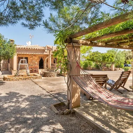 Els Ullastres Villa