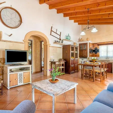 Villa Els Ullastres
